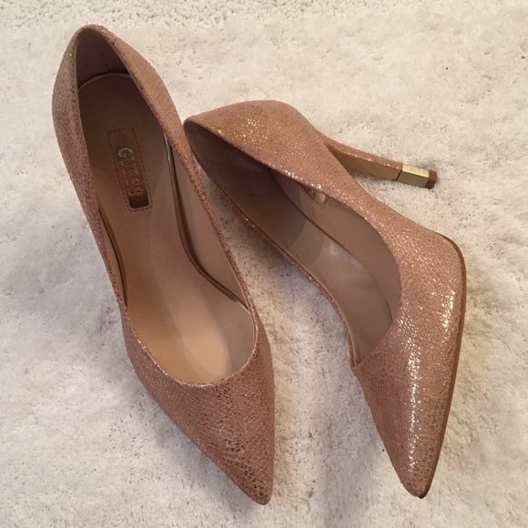 Guess Shoes - NIB Guess Gold Natural Leather Pump 6.5